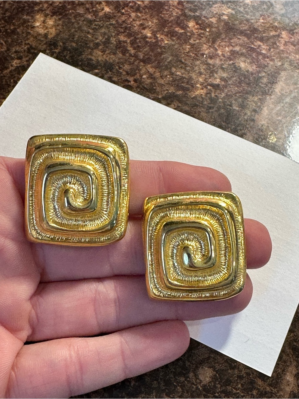 Vintage Gold Tone Spiral Square Clip-On Earrings Geometric Statement Retro 1980s